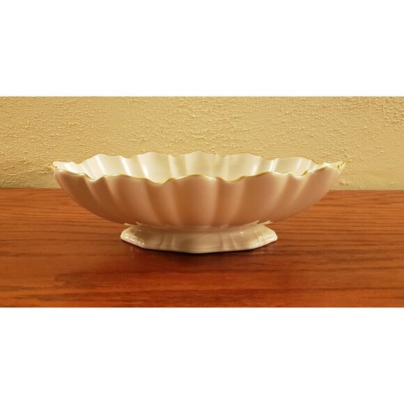 Lenox Special Christmas Holly Berry Scalloped Bowl 10 7/8" Gold Trim Oval - Picture 4 of 9